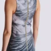 Halterneck-Kleid mit Trompe-l’œil-Strassverzierung Halterneck-Kleid mit Trompe-l’œil-Strassverzierung