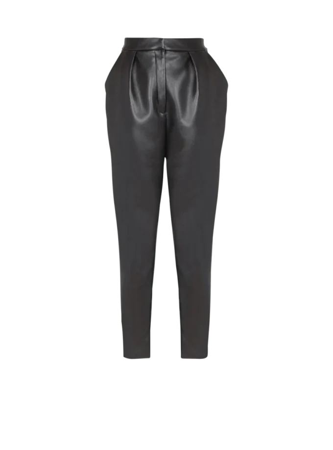 Hoch taillierte Kunstlederhose
