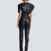 Hoch taillierte Kunstlederhose