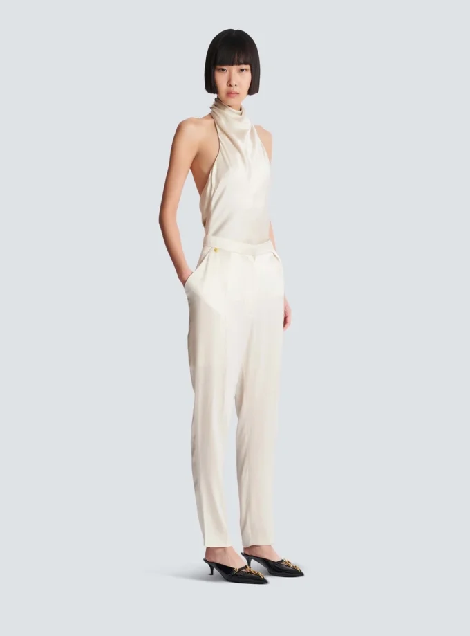 Hoch taillierte Seidenhose Hoch taillierte Seidenhose