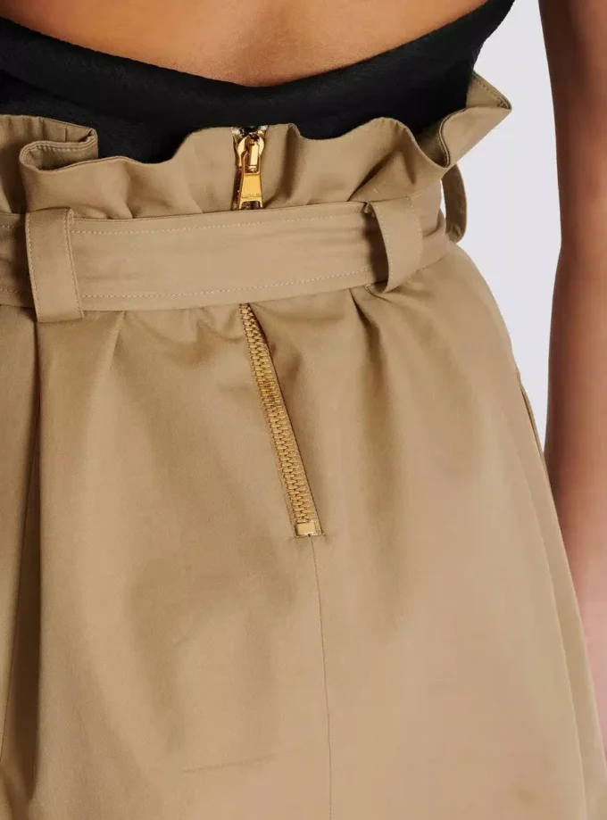 Hoch taillierter Gabardine-Rock Hoch taillierter Gabardine-Rock