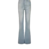 Jeans mit ausgestelltem Bein Jeans mit ausgestelltem Bein
