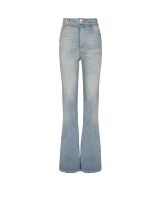 Jeans mit ausgestelltem Bein