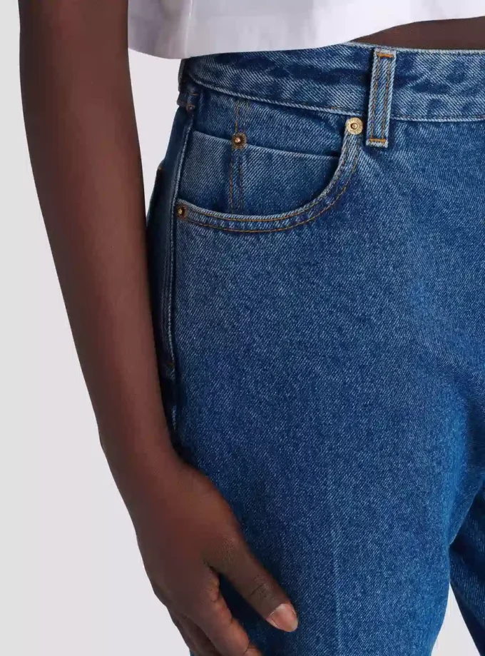 Jeans mit geradem Bein Jeans mit geradem Bein