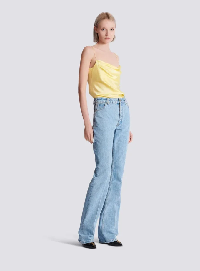 Jeans mit hoher Taille Jeans mit hoher Taille