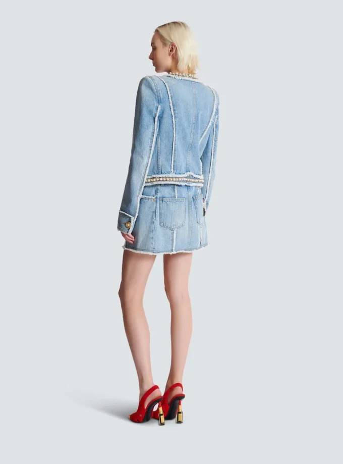 Jeansjacke mit Perlenbesatz Jeansjacke mit Perlenbesatz