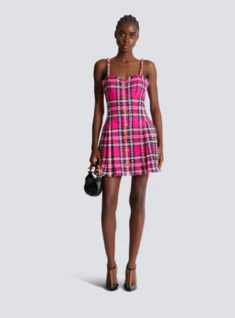 Kariertes Kleid mit Kettenträgern Kariertes Kleid mit Kettenträgern