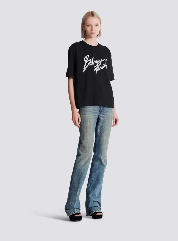 Kastiges T-Shirt mit Balmain Paris Brush-Print Kastiges T-Shirt mit Balmain Paris Brush-Print