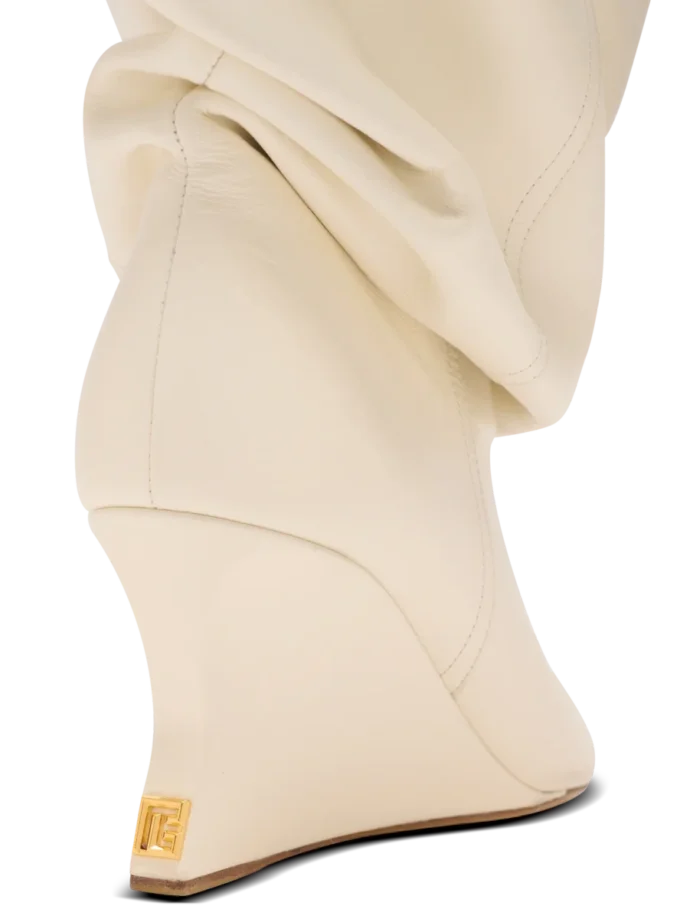 Keilabsatz-Stiefeletten