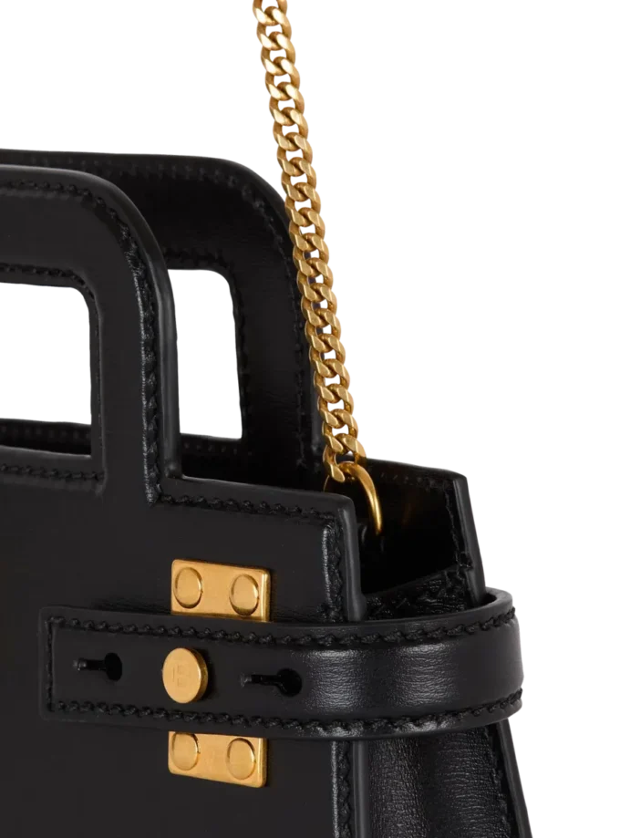 Kleine B-Buzz Top Handle Tasche aus Kalbsleder Kleine B-Buzz Top Handle Tasche aus Kalbsleder