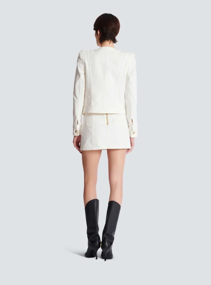Kurze Jacke aus Baumwoll-Canvas Kurze Jacke aus Baumwoll-Canvas