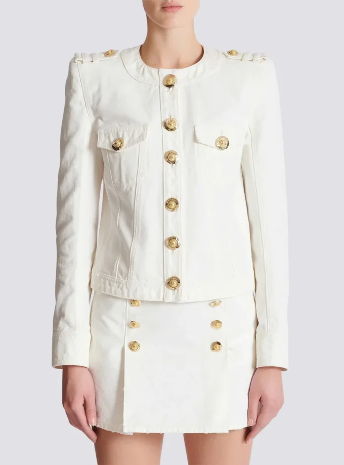 Kurze Jacke aus Baumwoll-Canvas Kurze Jacke aus Baumwoll-Canvas