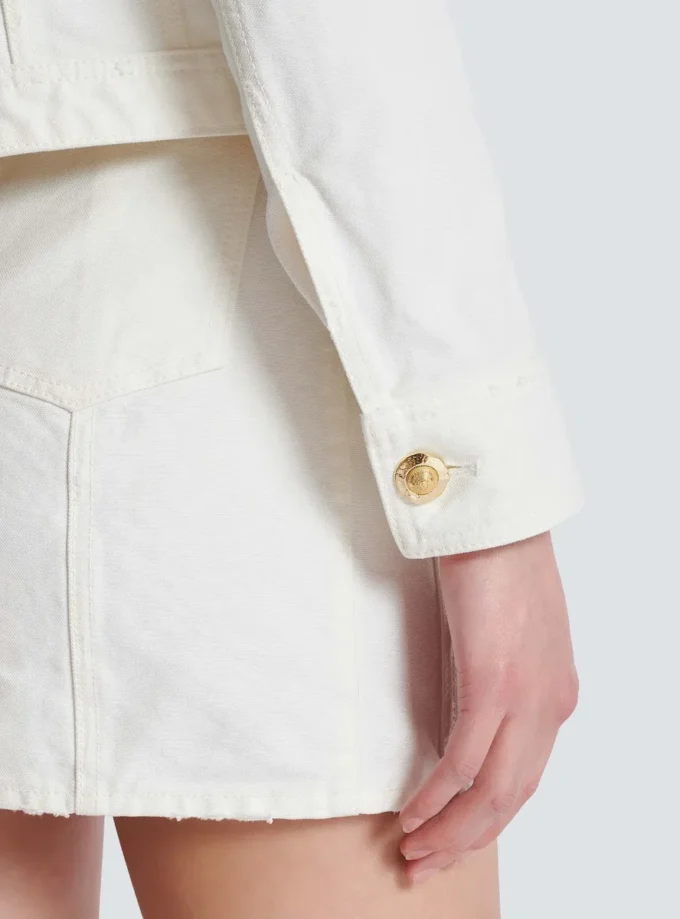 Kurze Jacke aus Baumwoll-Canvas Kurze Jacke aus Baumwoll-Canvas