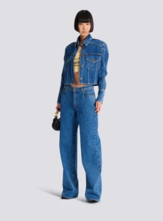 Kurze Jeansjacke in verblasstem Denim