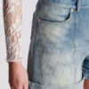 Kurze Jeansshorts mit Rautenmuster Kurze Jeansshorts mit Rautenmuster