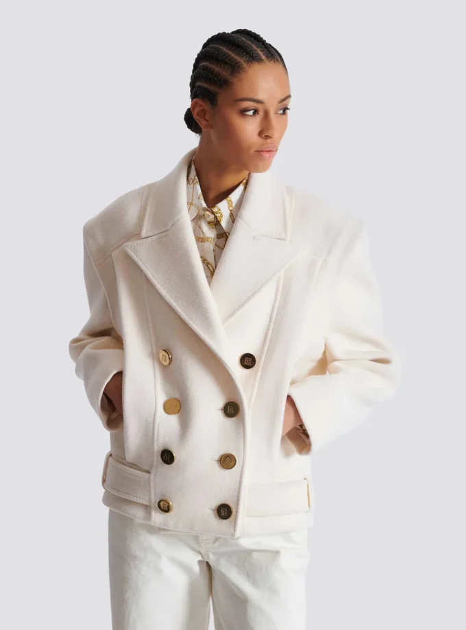 Kurze Reefer-Jacke aus Wolle Kurze Reefer-Jacke aus Wolle