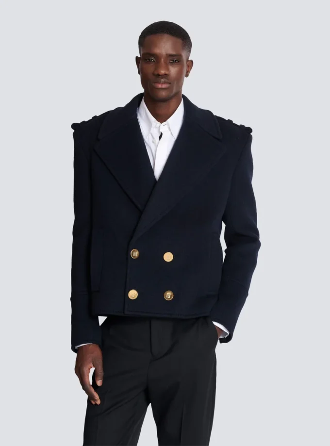 Kurze Reefer-Jacke aus Wolle Kurze Reefer-Jacke aus Wolle