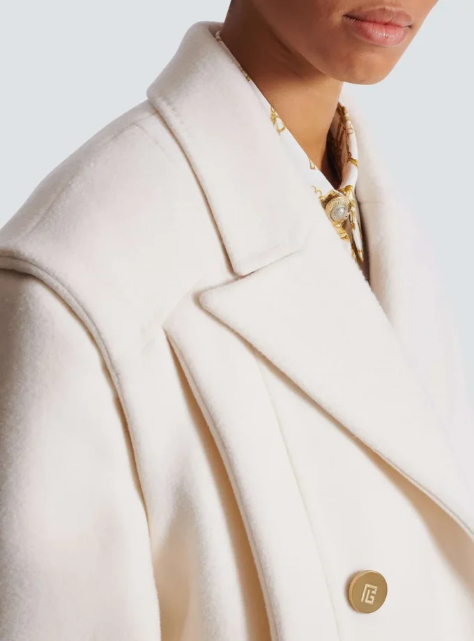 Kurze Reefer-Jacke aus Wolle Kurze Reefer-Jacke aus Wolle
