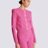 Kurze Strickjacke mit Monogramm Kurze Strickjacke mit Monogramm