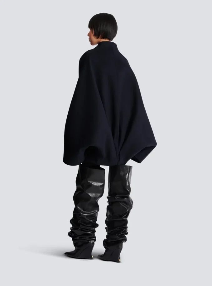 Kurzer Wollwickelmantel Kurzer Wollwickelmantel