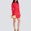 Kurzes ausgestelltes Strickkleid Kurzes ausgestelltes Strickkleid