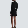 Kurzes ausgestelltes Strickkleid Kurzes ausgestelltes Strickkleid