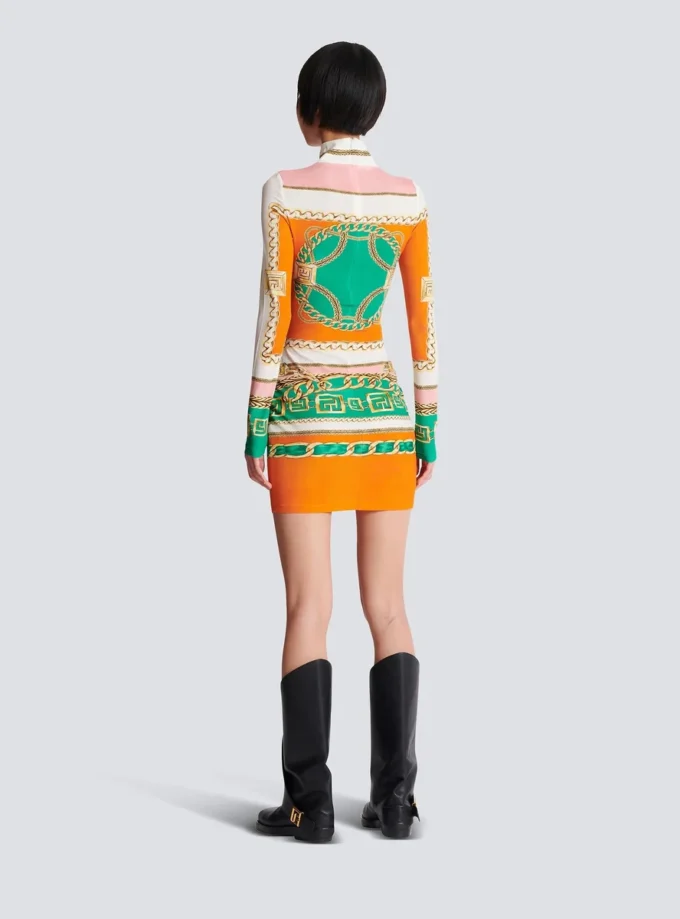 Kurzes, bedrucktes Bodycon-Kleid mit Balmain-Foulard-Muster Kurzes, bedrucktes Bodycon-Kleid mit Balmain-Foulard-Muster