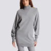 Kurzes Kaschmir-Pulloverkleid Kurzes Kaschmir-Pulloverkleid