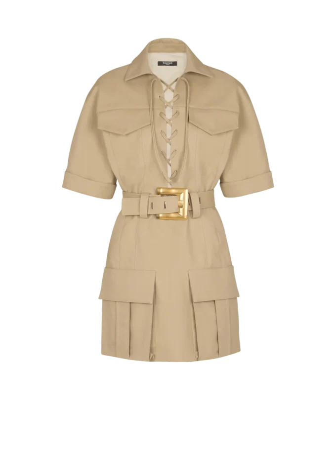 Kurzes Kleid aus Baumwollgabardine mit Schnürung Kurzes Kleid aus Baumwollgabardine mit Schnürung