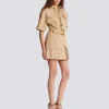 Kurzes Kleid aus Baumwollgabardine mit Schnürung Kurzes Kleid aus Baumwollgabardine mit Schnürung