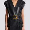 Kurzes Kleid aus Lammleder mit Gürtel Kurzes Kleid aus Lammleder mit Gürtel