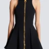 Kurzes Neckholder-Kleid aus Grain-de-Poudre-Wolle Kurzes Neckholder-Kleid aus Grain-de-Poudre-Wolle