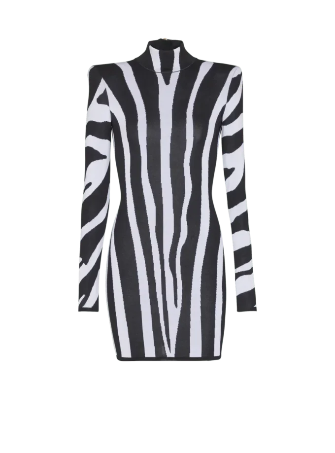 Kurzes Strickkleid mit Zebra-Intarsien Kurzes Strickkleid mit Zebra-Intarsien