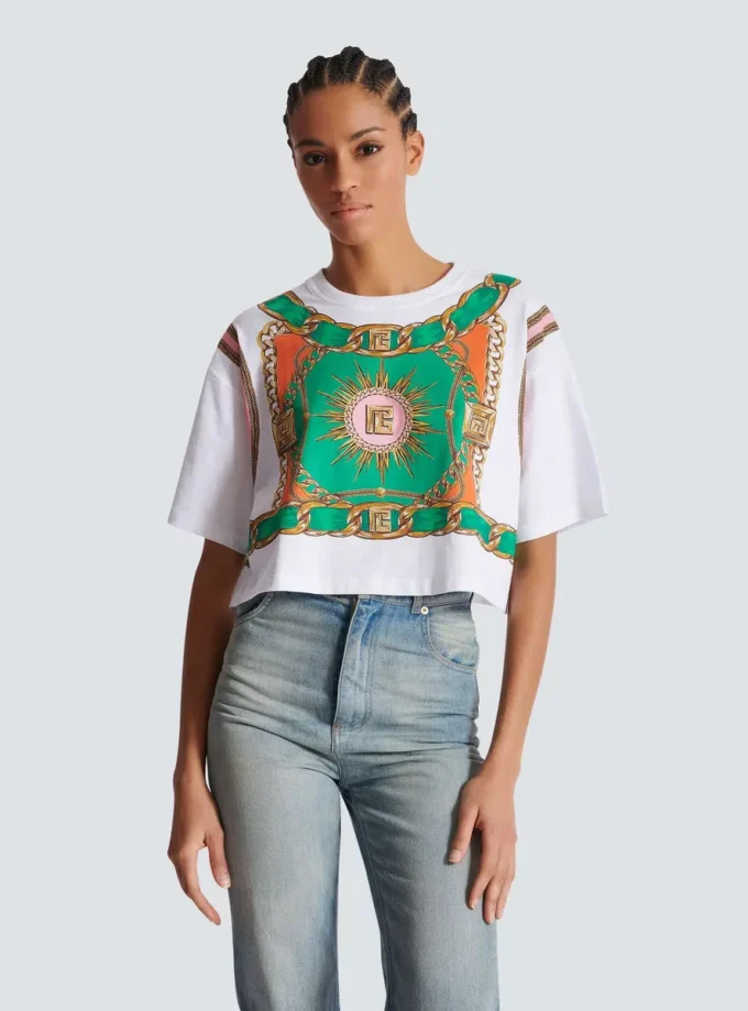 Kurzes T-Shirt mit Balmain Foulard-Print Kurzes T-Shirt mit Balmain Foulard-Print