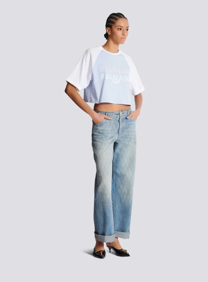 Kurzes T-Shirt mit Balmain Paris-Print Kurzes T-Shirt mit Balmain Paris-Print