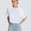 Kurzes T-Shirt mit Balmain Paris-Print Kurzes T-Shirt mit Balmain Paris-Print