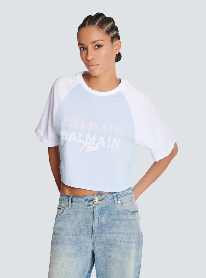 Kurzes T-Shirt mit Balmain Paris-Print Kurzes T-Shirt mit Balmain Paris-Print