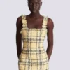 Kurzes Trägerkleid aus Glitzertweed Kurzes Trägerkleid aus Glitzertweed