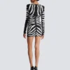 Kurzes zweifarbiges Zebra-Paillettenkleid Kurzes zweifarbiges Zebra-Paillettenkleid
