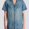 Kurzärmeliges Pyjamahemd aus verwaschenem Denim