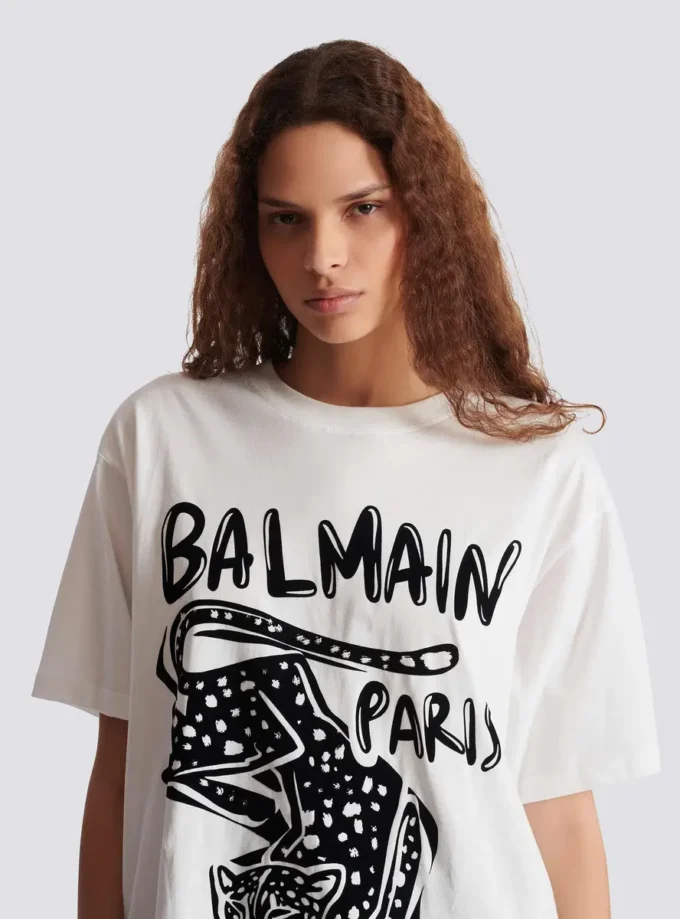 Kurzärmeliges T-Shirt mit Leopardenmuster Kurzärmeliges T-Shirt mit Leopardenmuster