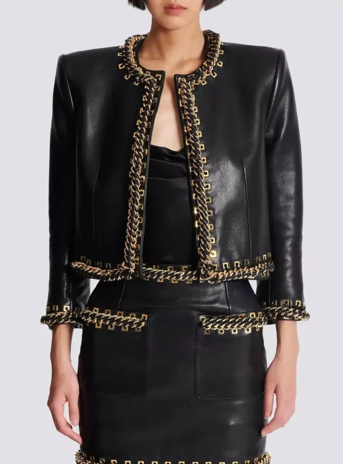 Lammfelljacke mit Kettenbesatz Lammfelljacke mit Kettenbesatz