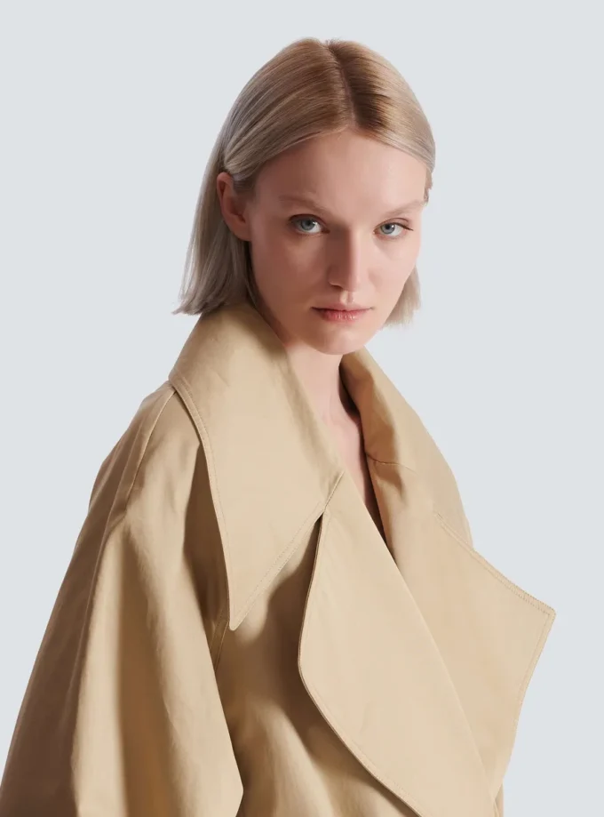 Langer Trenchcoat aus Baumwollgabardine Langer Trenchcoat aus Baumwollgabardine