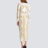 Langes, bedrucktes Bodycon-Kleid mit Balmain-Foulard-Muster Langes, bedrucktes Bodycon-Kleid mit Balmain-Foulard-Muster