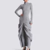 Langes, drapiertes Kleid aus Baumwollstrick Langes, drapiertes Kleid aus Baumwollstrick