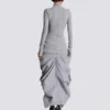 Langes, drapiertes Kleid aus Baumwollstrick Langes, drapiertes Kleid aus Baumwollstrick