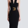 Langes Kreppkleid mit Gürtel Langes Kreppkleid mit Gürtel