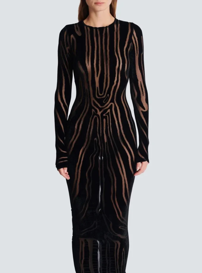 Langes Samtkleid mit Zebradruck Langes Samtkleid mit Zebradruck