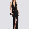 Langes Strickkleid mit Neckholder Langes Strickkleid mit Neckholder