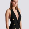 Langes Strickkleid mit Neckholder Langes Strickkleid mit Neckholder